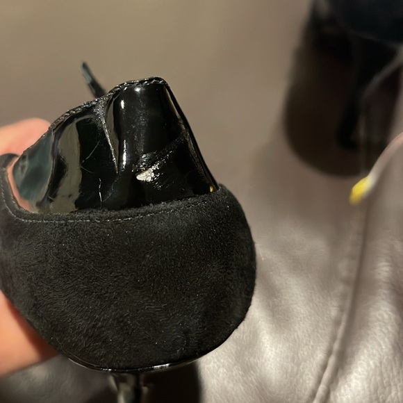Guess stiletto heels, 7.5, black patent and faux suede, 3” heels - Picture 6 of 6